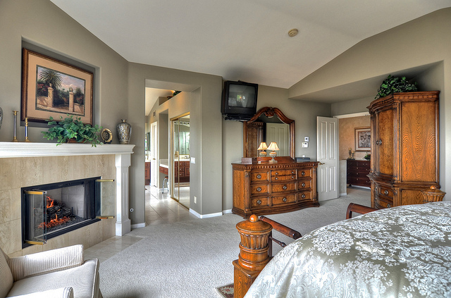 8-master-suite