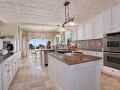 9-via-las-rosas-kitchen